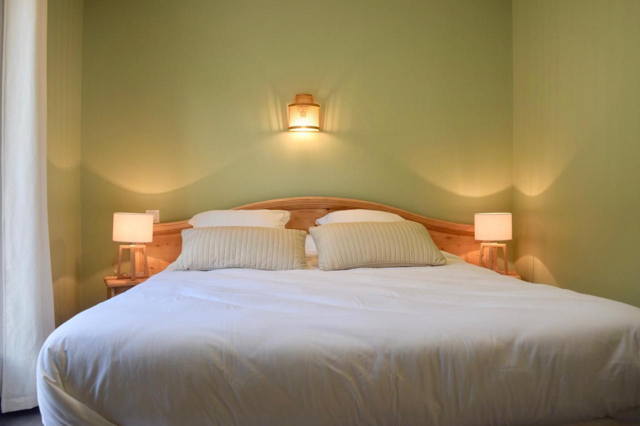 Hotel Et Appartements Les Platanes Thueyts Екстер'єр фото