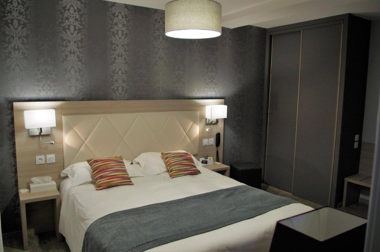 Hotel Et Appartements Les Platanes Thueyts Екстер'єр фото