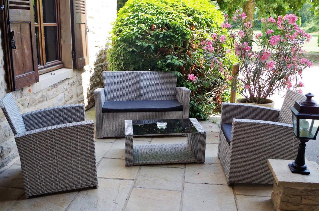 Hotel Et Appartements Les Platanes Thueyts Екстер'єр фото